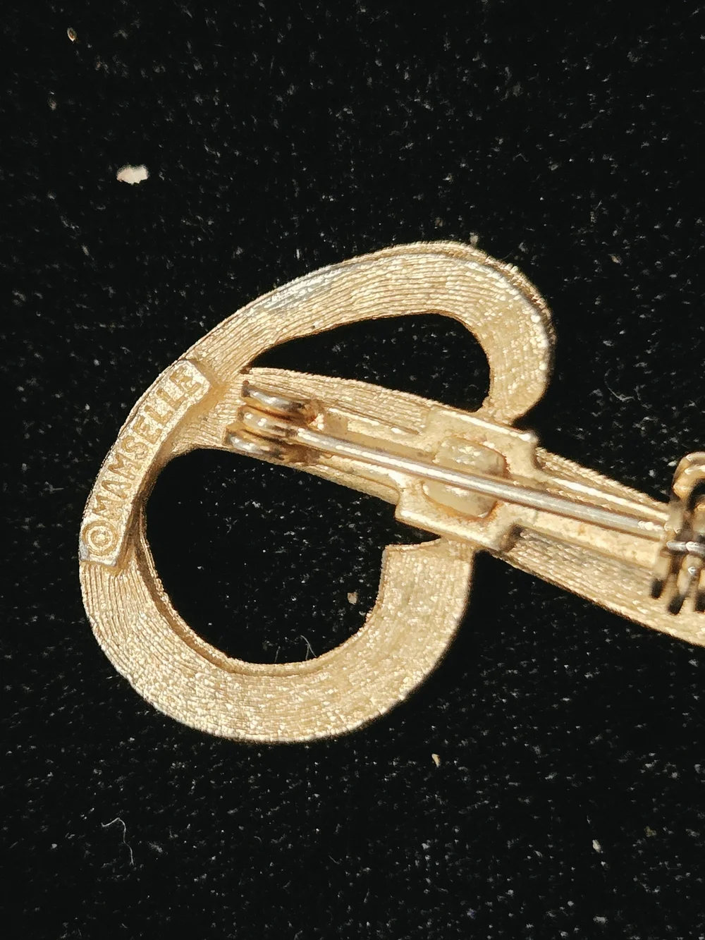 Vintage Mamselle Gold Letter "P" Pin Brooch - Picture 3 of 5